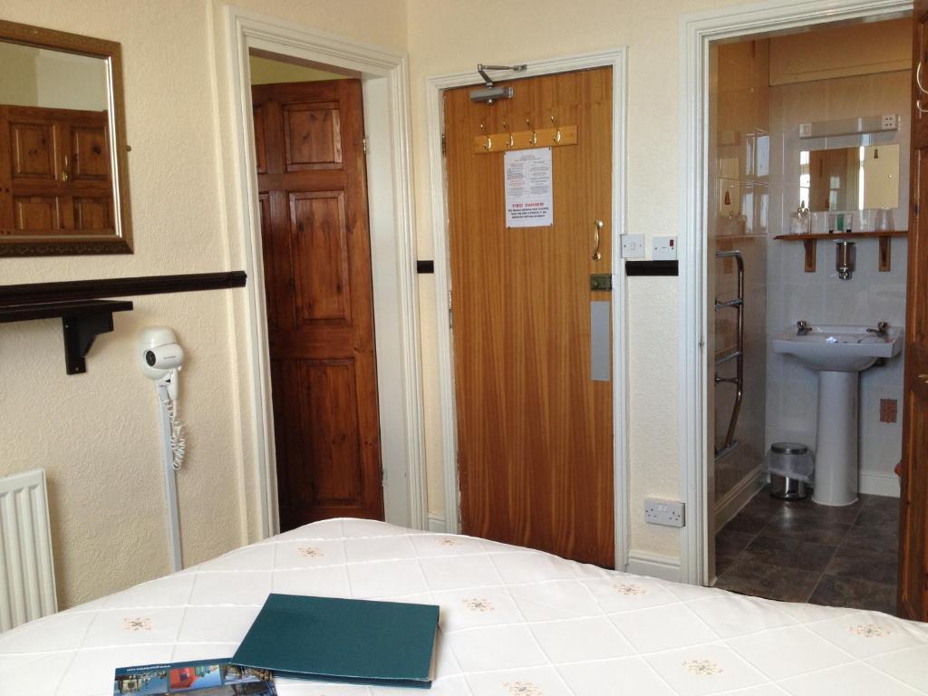 Guest house The Stuart House Scarborough